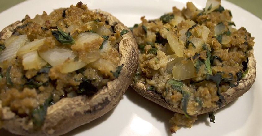 Cabezas de champiñones rellenas