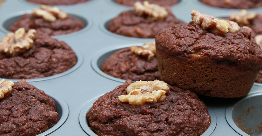 Muffins de cacao, banano y harina de espelta de grano entero