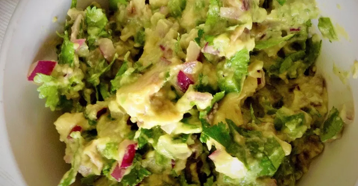 5 Minute Guacamole: Essential Vegan Recipe