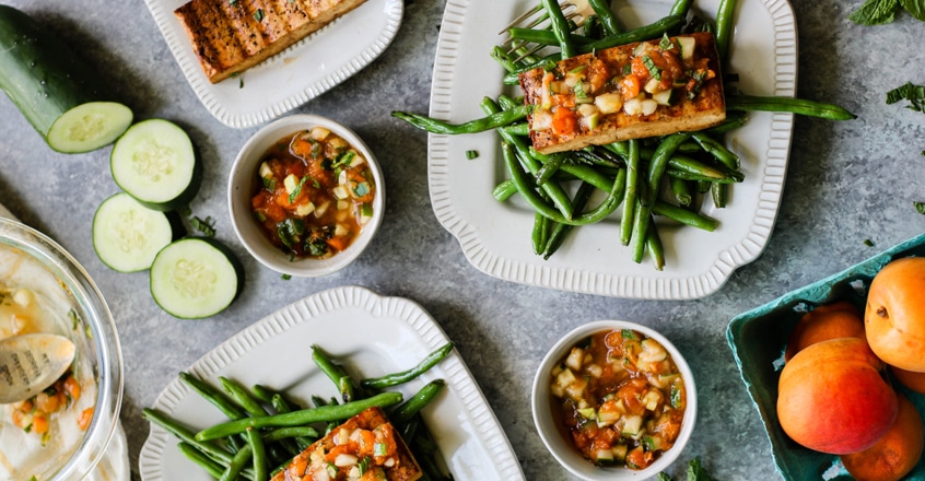Filetes de tofu con compota de albaricoque y menta